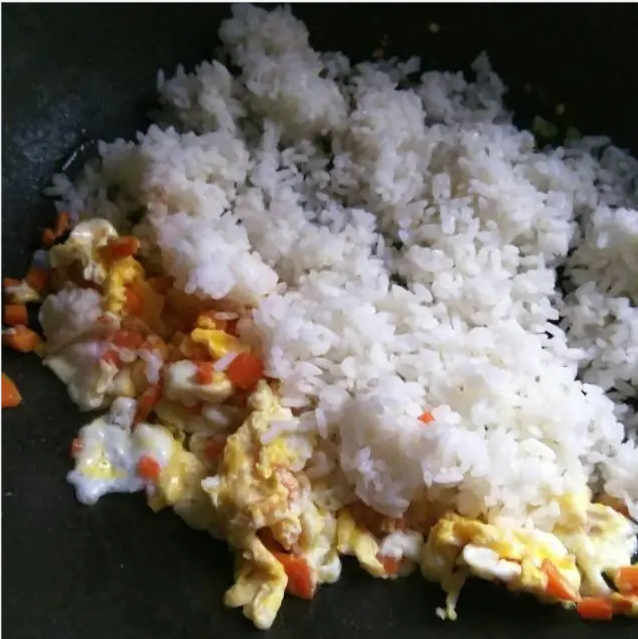 Asian Home-style Fried Rice step 4