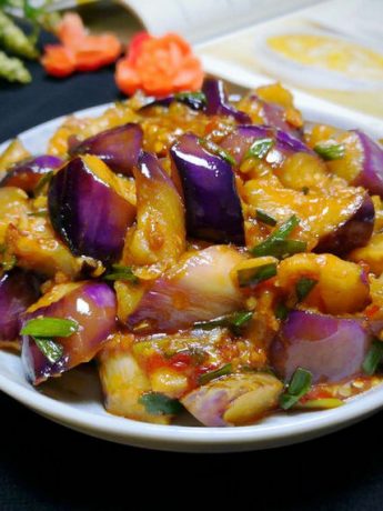 Sichuan Eggplant Braised in Fragrant Sauce